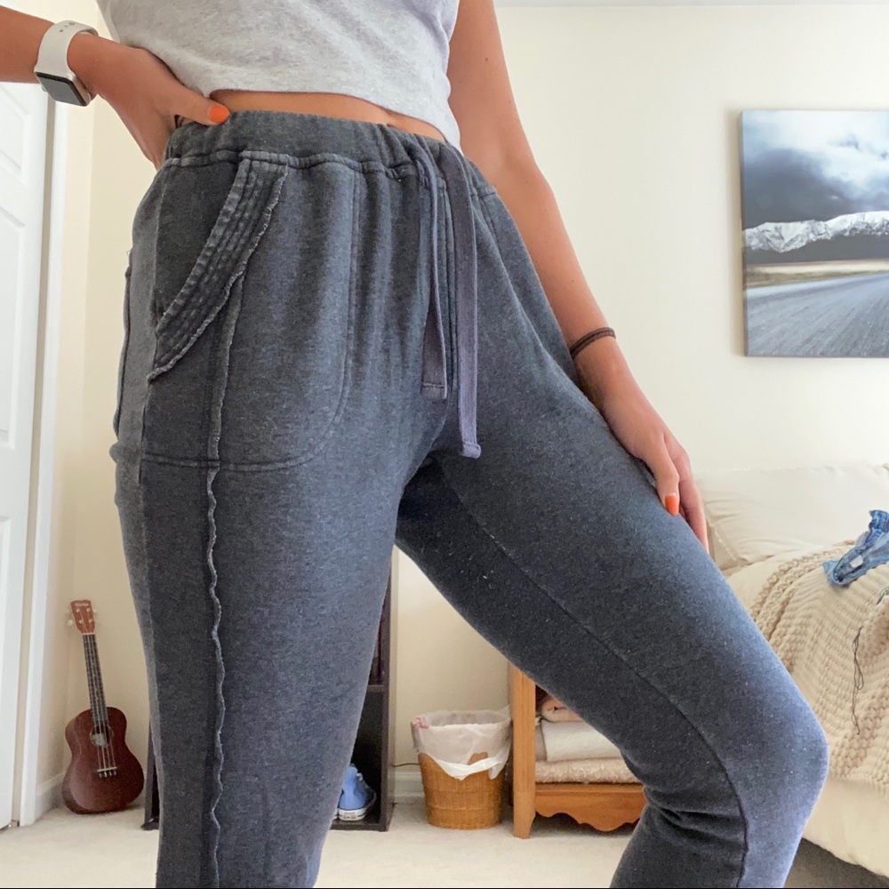 Free People Work it Out Joggers- GREY/SIZE: SMALL
